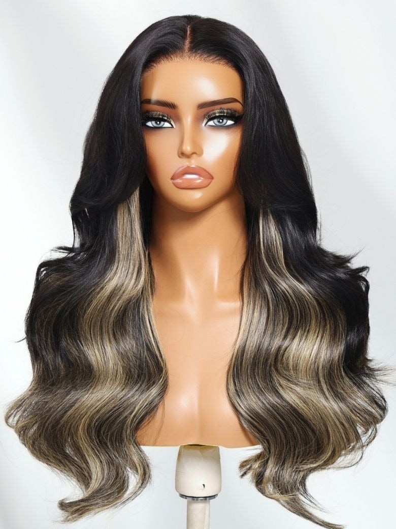 
    Nadula 7x5 Loose Wave Closure Wig 1B/Gray Blonde Highlights Bye Bye Knots Wig with Invisi Drawstring
